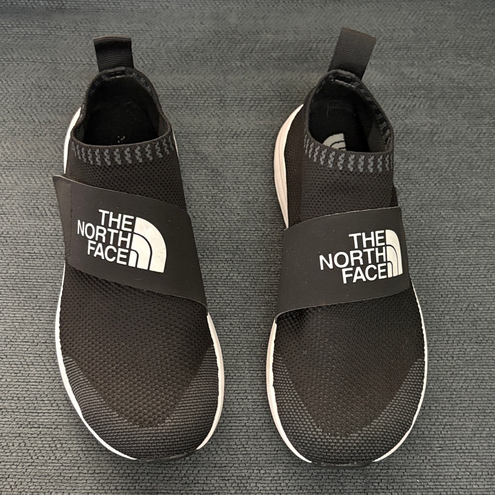 The North Face Slip-On Knit Travel Shoes Black Women’s 7